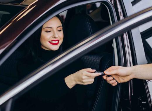 Luxury vs. Economy—What to Choose When You Rent a Car in Qatar