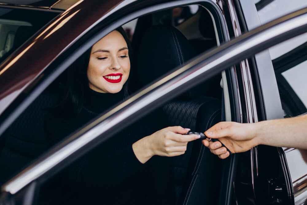 Luxury vs. Economy—What to Choose When You Rent a Car in Qatar