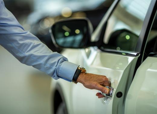 Your Complete Guide to Car Hire in Doha – Drive Your Way Through Qatar